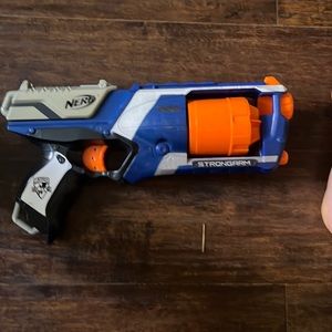 6 shot nerf strongarm